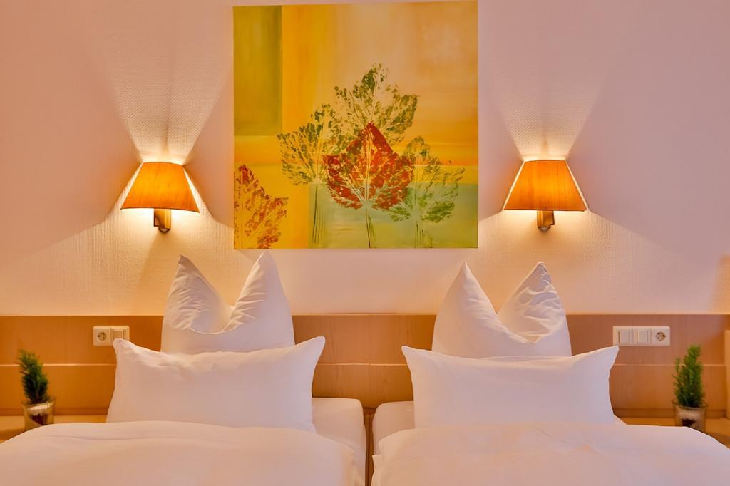 Mayers Waldhorn - Zwischen Reutlingen Und Tuebingen Kusterdingen Room photo